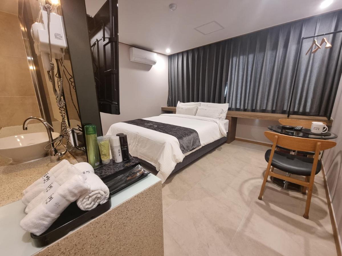 Yeoubi Hotel Джинджу Екстериор снимка